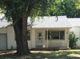 612 S Queen St, Maize, KS 67101