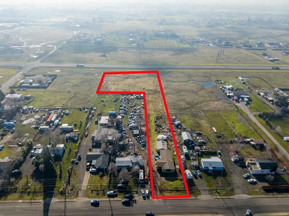 3202 Avenue A, White City, OR 97503