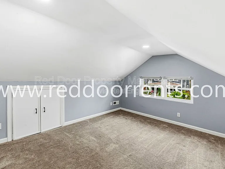 3146 Broadway St — Photo 19