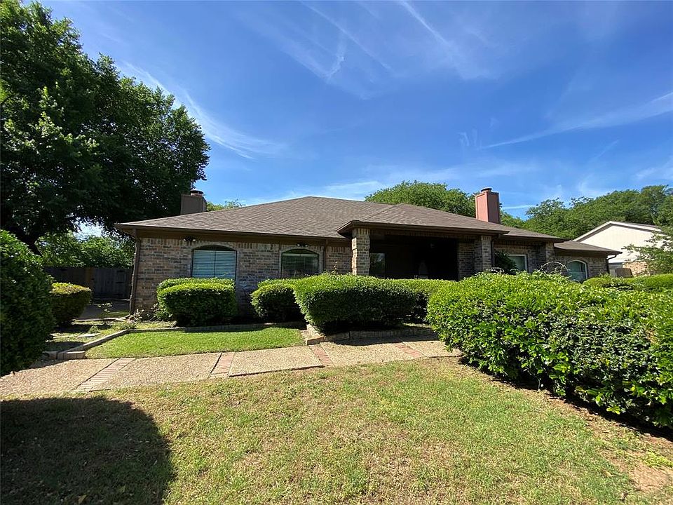 1st image of 206 E Denton Dr