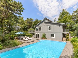 8 Longview Rd, Southampton, NY 11968