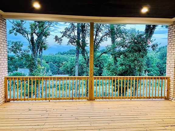 Upper level Covered porch