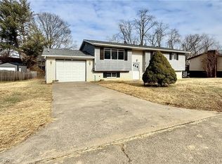 49 Oak Acres Cir, Washington, WV 26181