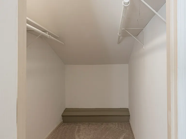7930 Charter Oak Ln — Photo 25