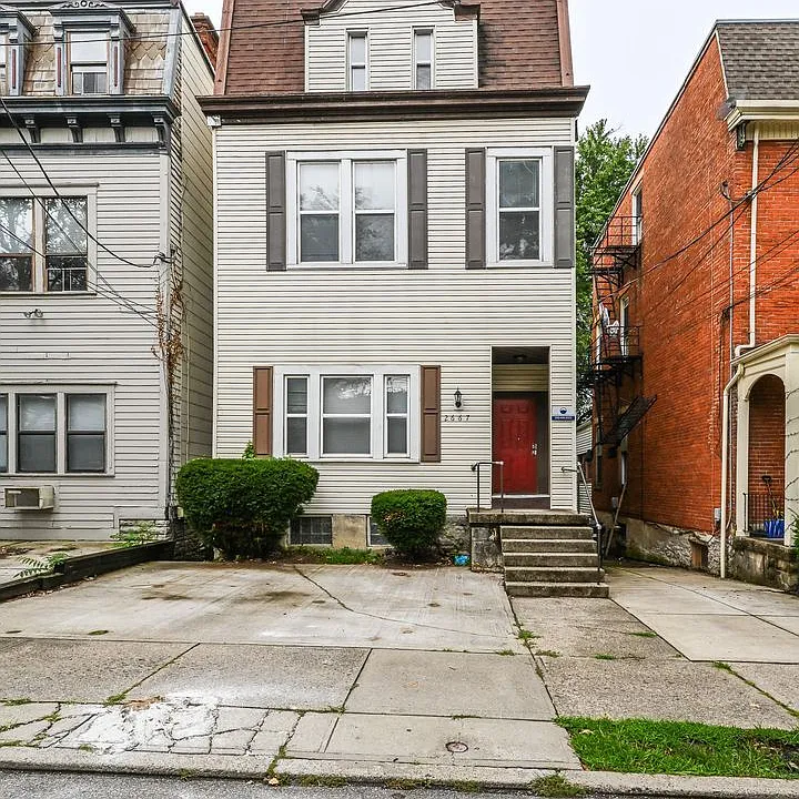 2667 Bellevue Ave #1