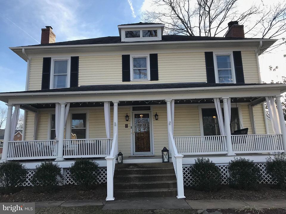 1st image of 417 Park St SE