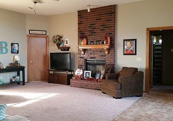 5th image of 315 Candice Dr NW