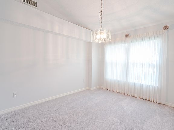 4th image of 51 Carriage Creek Way