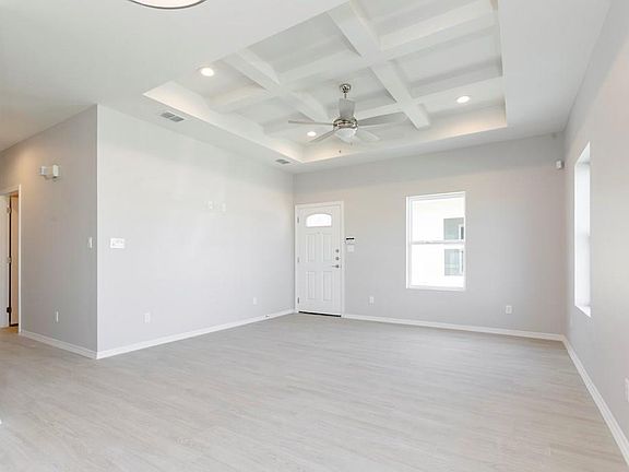 2nd image of 401 Peabody Ave APT 2