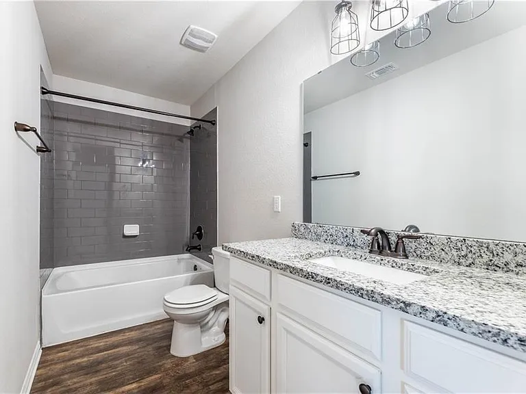 5413 Traviston Dr — Photo 30