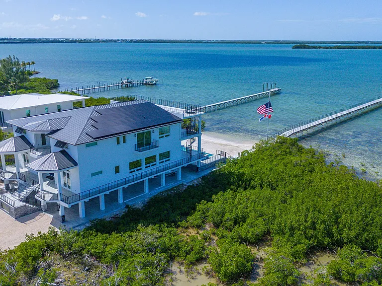 528 Bay Shore Dr — Photo 93