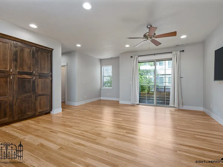3287 E Thoroughbred Ln — Photo 6