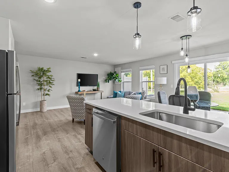 Ivy Townhomes — Photo 6