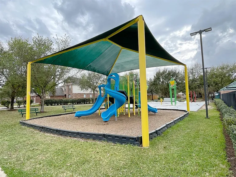 1727 Park Forest Dr — Photo 10