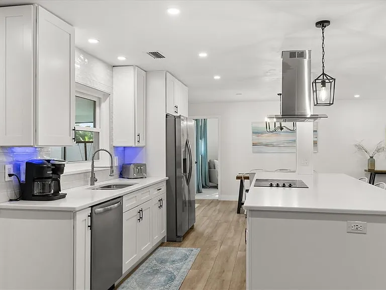 13923 Brewster Dr — Photo 12