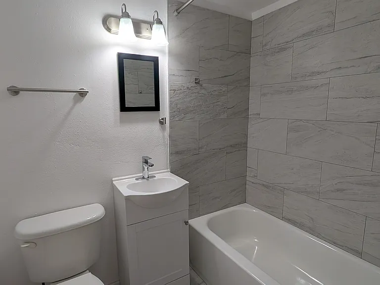 1705 E Kirby St #A — Photo 2