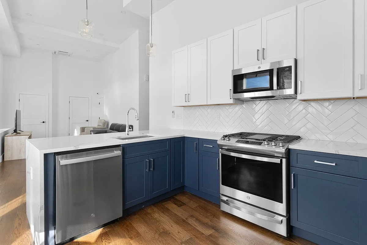 Building Photo - 133 Boardman St #1