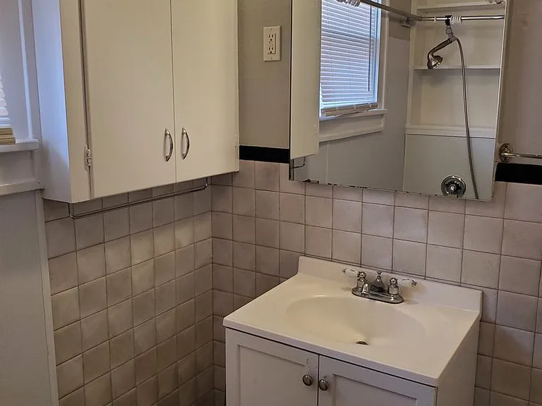 503 Washington Ave — Photo 11