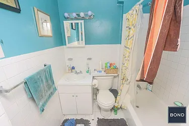 Rented by Bond New York