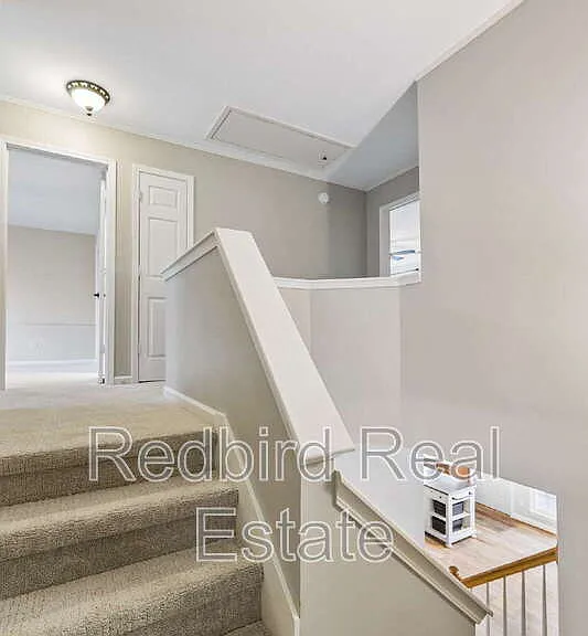 369 Dandridge Dr — Photo 9