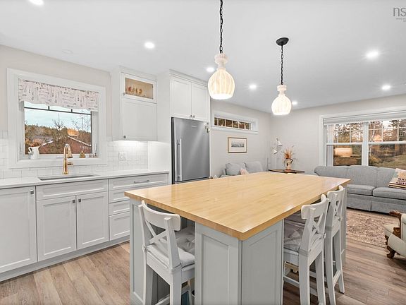 3rd image of 21 Tanner Frederick Rd