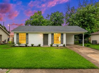1642 Holiday Pl, Bossier City, LA 71112