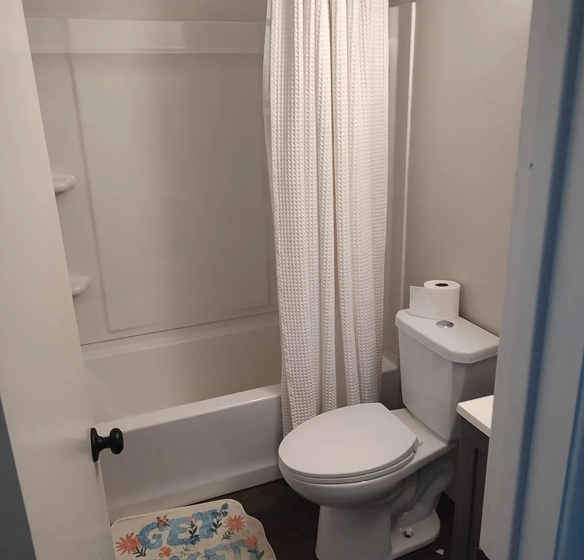 3 bed, $1,350 — Photo 4