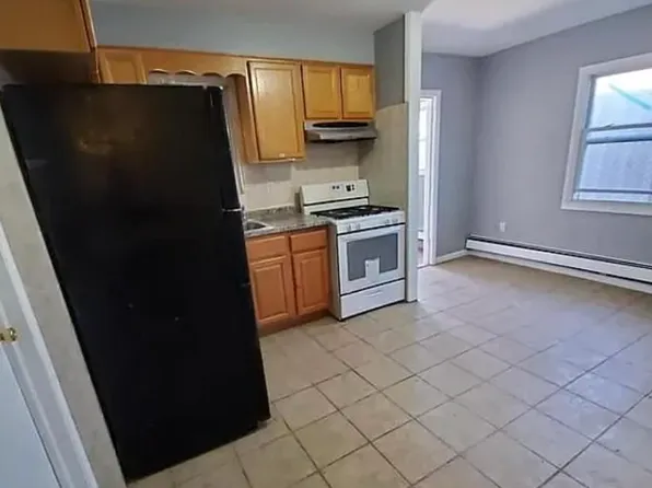 118 Summer Ave, Newark, NJ