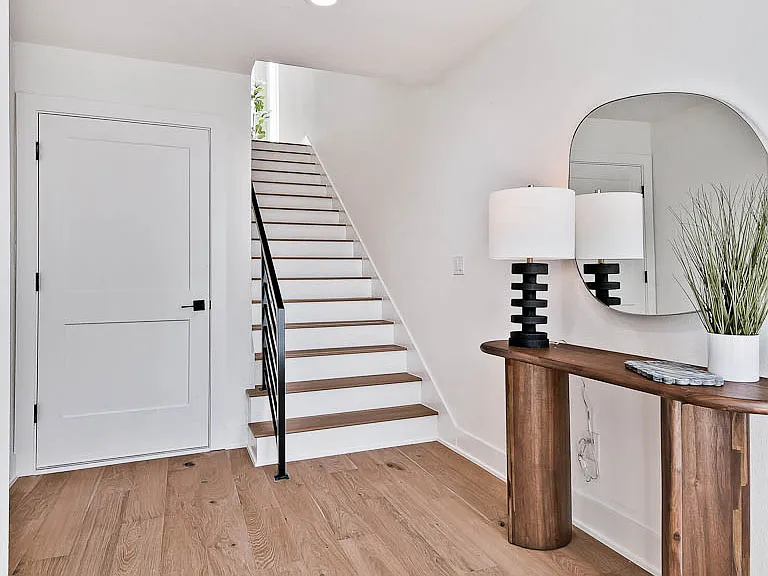 206 NW 9th St — Photo 3