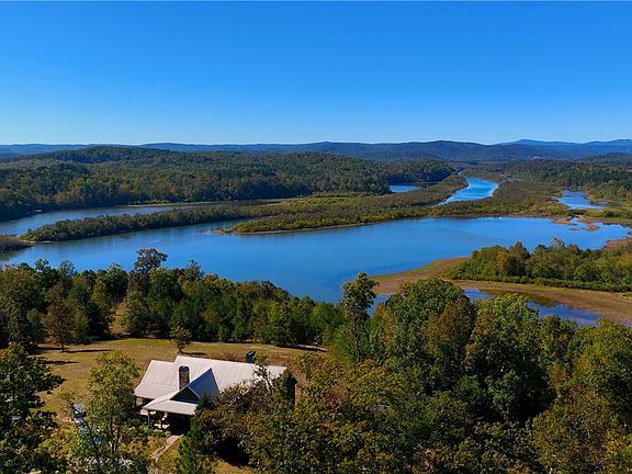 3rd image of 284 River Rd