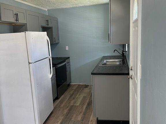 3rd image of 1266 Neva St