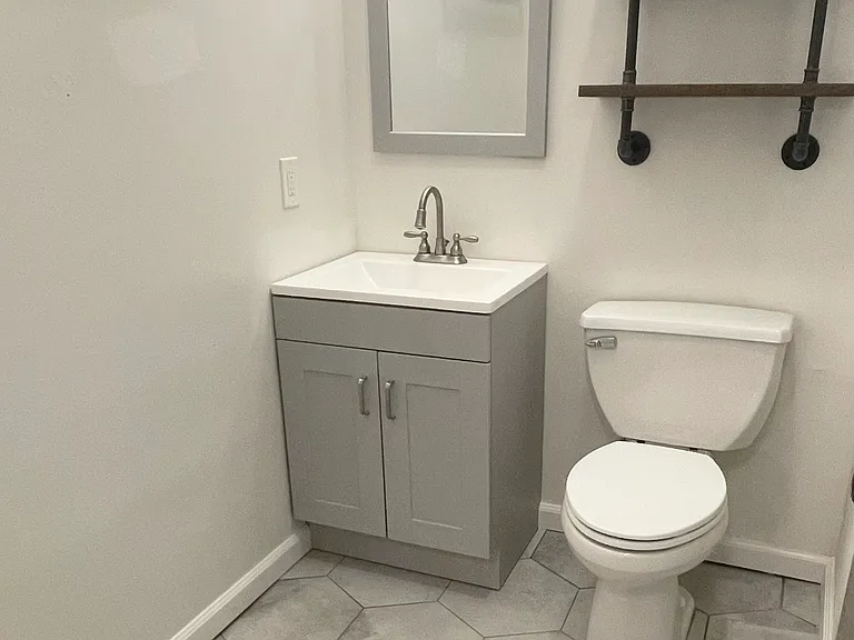 61 Clinton St #1 — Photo 11