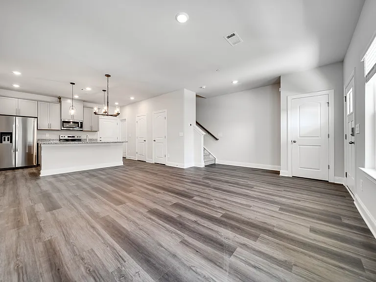 204 Douglas Bend Rd — Photo 10