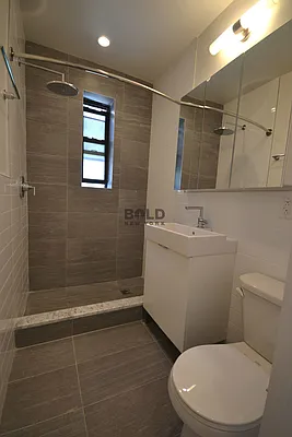 Rented by Bold New York | media 31