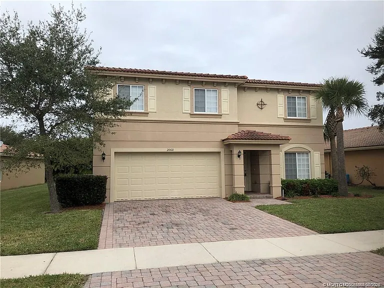 2060 SW Newport Isles Blvd SW — Photo 2