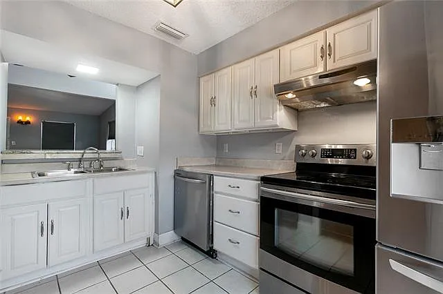 2301 Edenborn Ave #507 — Photo 7