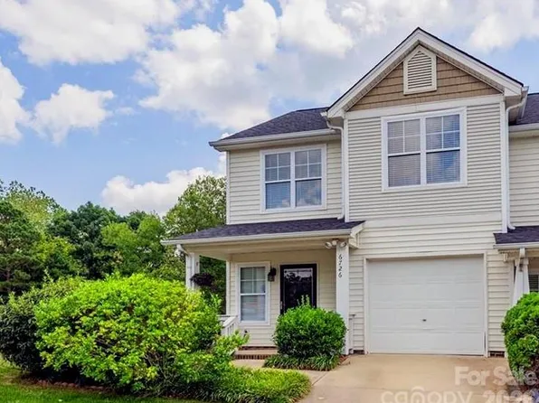 6726 Vlosi Dr, Charlotte, NC 28226