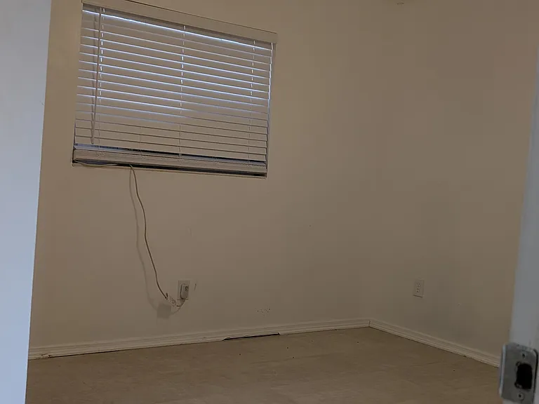4550 Debbie Ln — Photo 16