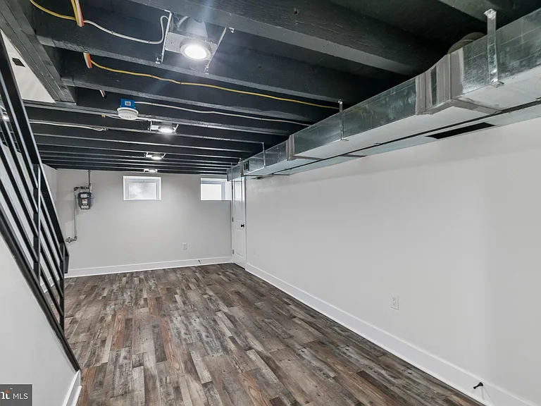 3156 Almond St — Photo 43