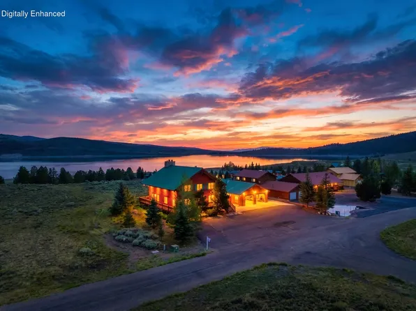 425 E North Anglers Loop, Panguitch, UT 84759