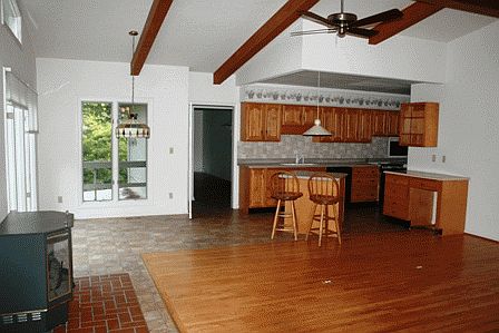 4th image of 24 Delacy Dr