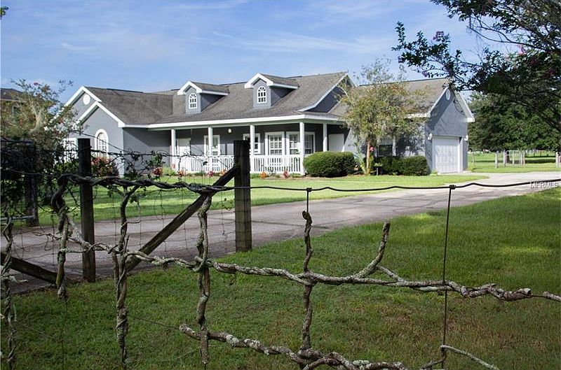 1st image of 728 W Deer Lake Dr
