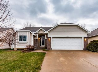 2829 White Oak Dr, Ames, IA 50014