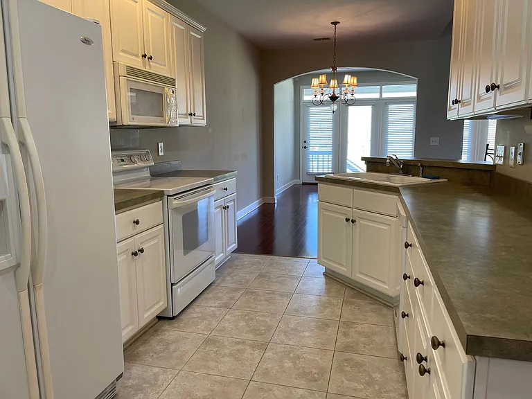 215 Stoners Glen Ct — Photo 13