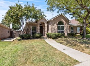 912 Brose Dr, Lewisville, TX 75067