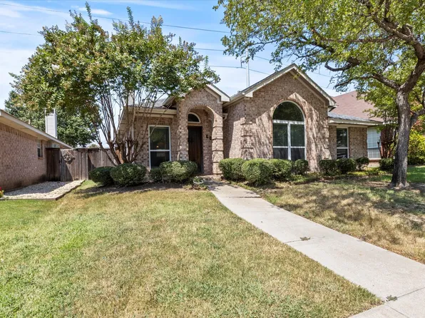 912 Brose Dr, Lewisville, TX 75067