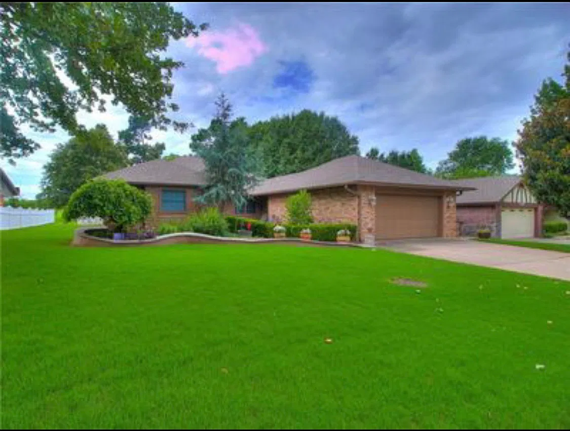Goldsborough Rd, Midwest City — Photo 2