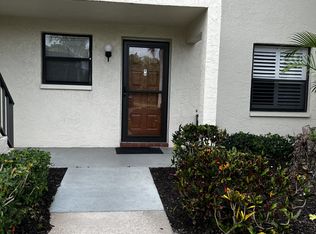 9301 Central Park Dr APT 102, Fort Myers, FL 33919