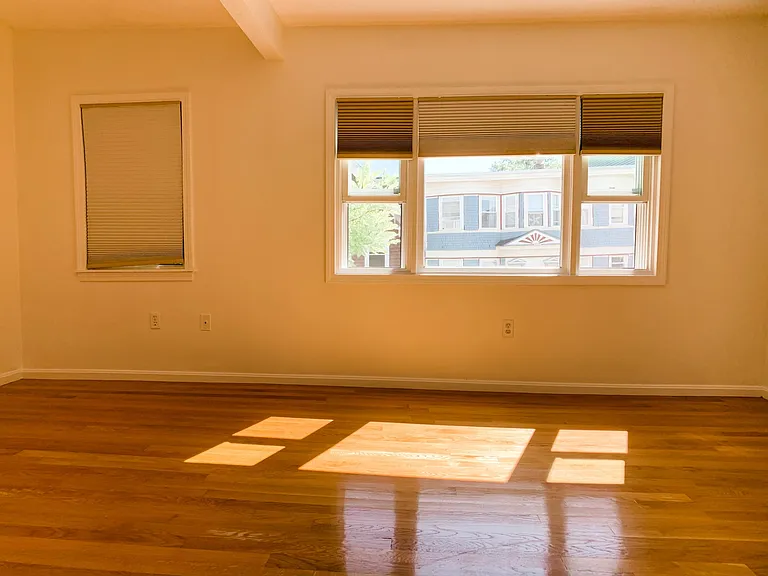 522 E 8th St #2A — Photo 15
