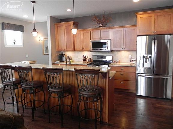 2nd image of 3450 Cottage Cove Dr